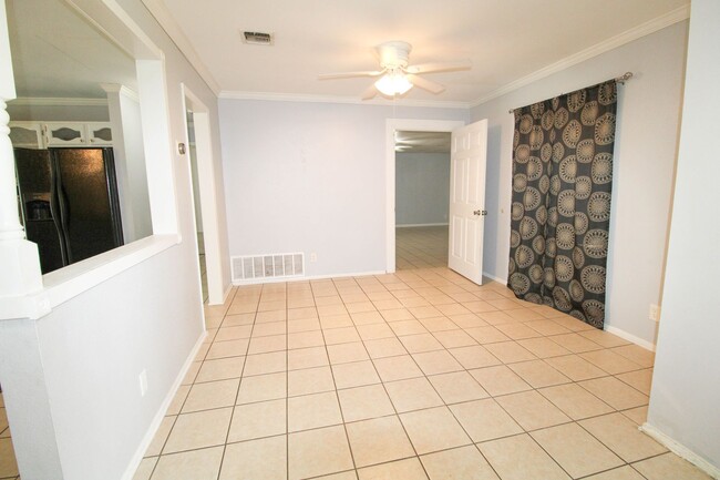 Photo - 10535 Breeds Hill Dr
