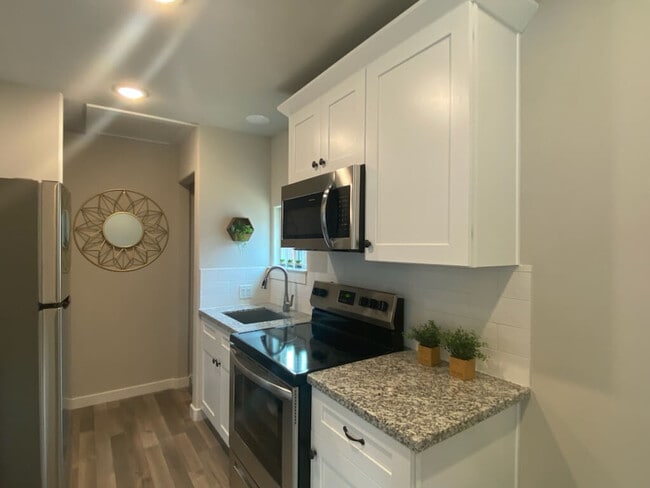 Photo - 31449 Wisteria Rd