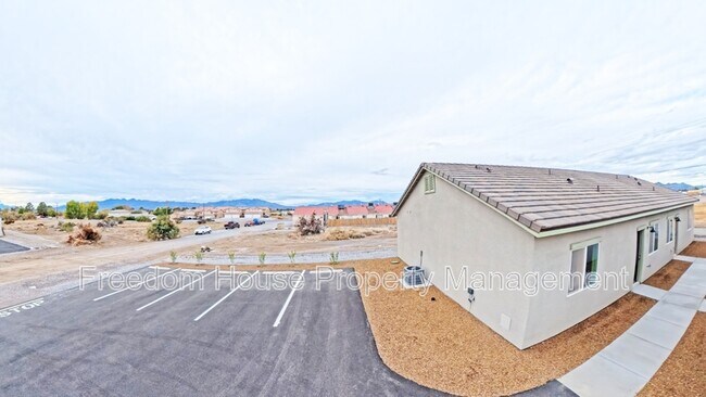 Photo - 1340 Arrowhead St