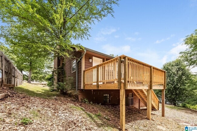 Building Photo - 6446 Freda Dr Rental