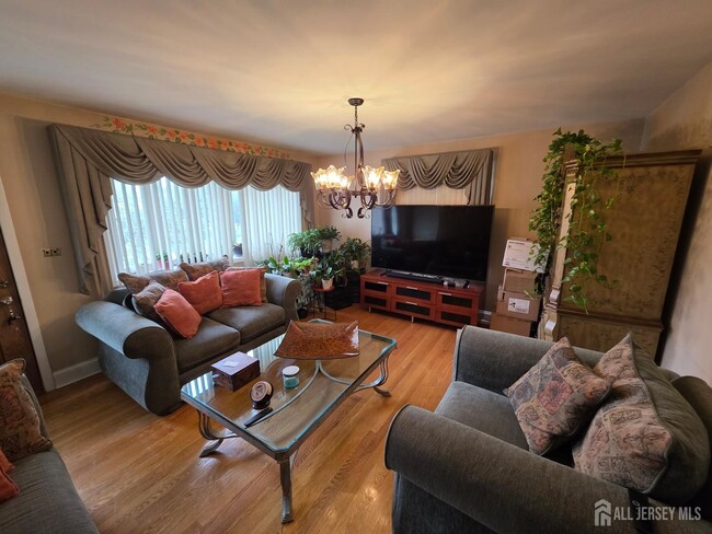 2013 Ingalls Ave