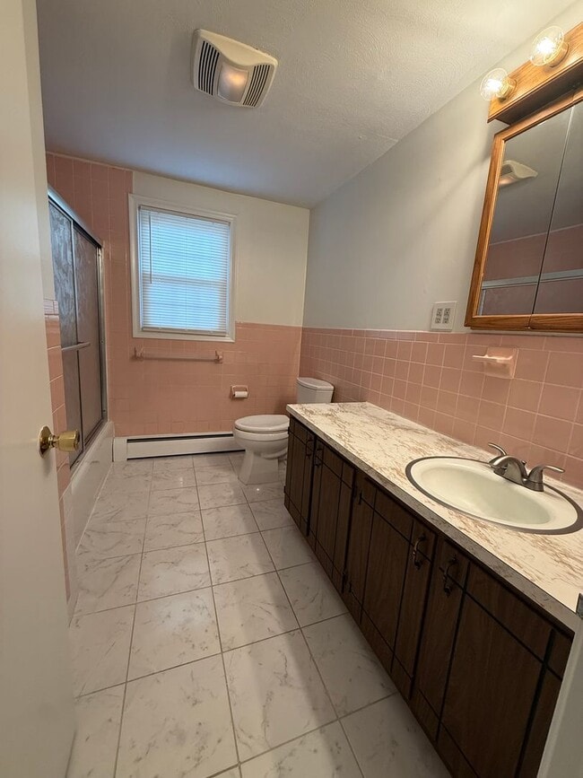 Photo - 27 Janet Dr Unit 2nd Floor