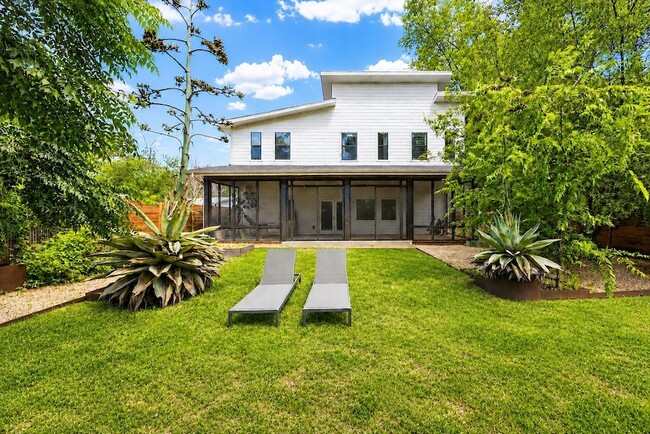 Building Photo - 4506 Russell Dr