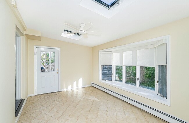 Photo - 1254 Edinboro Rd