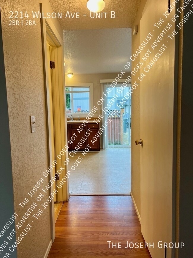 Photo - 2214 Wilson Ave Unit B