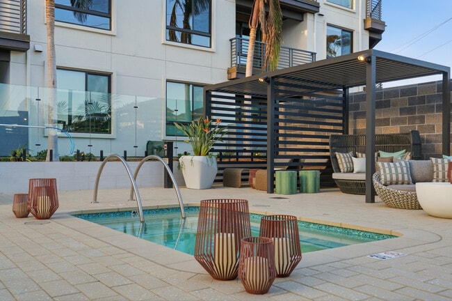 Solaris Encinitas