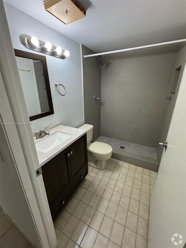 Building Photo - 11780 SW 18th St Unit 131-2 Rental