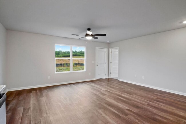 821 Ashford Dr