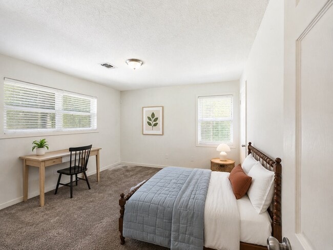 Photo - 1307 Dwinnell St