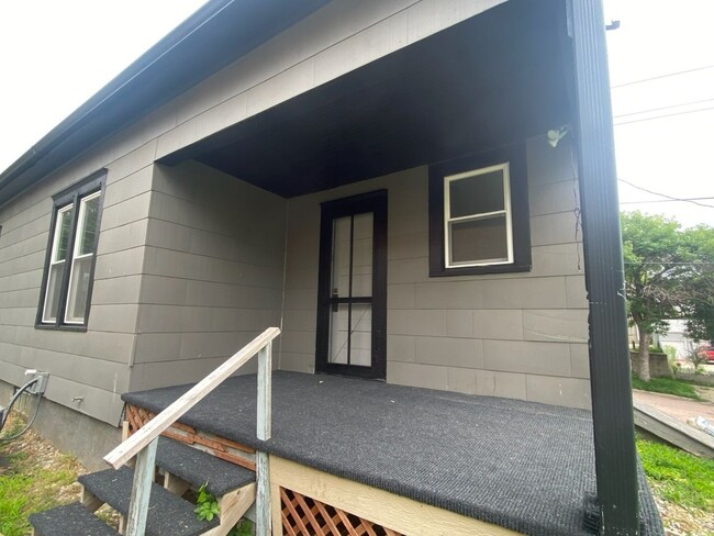 Photo - LEASE TO OWN $1,300 MO