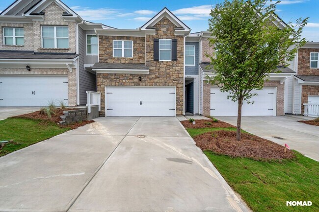 Charming 3BR Townhome in Buford - Charming 3BR Townhome in Buford