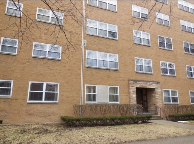 Photo - 6123 N Damen Ave Condo Unit 1A