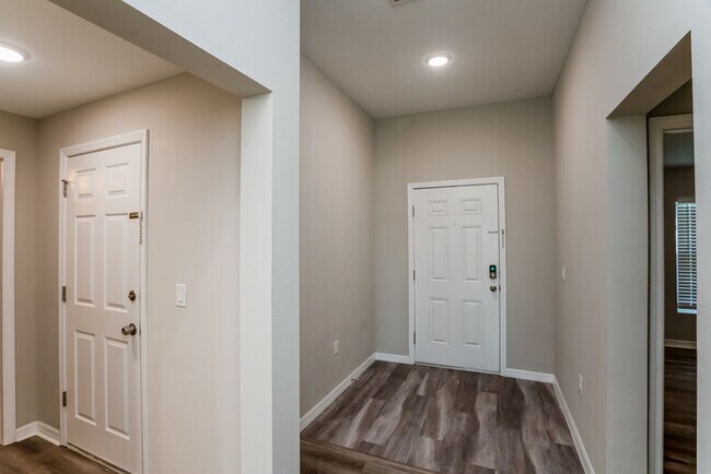 Photo - 5531 Arlington River Dr.