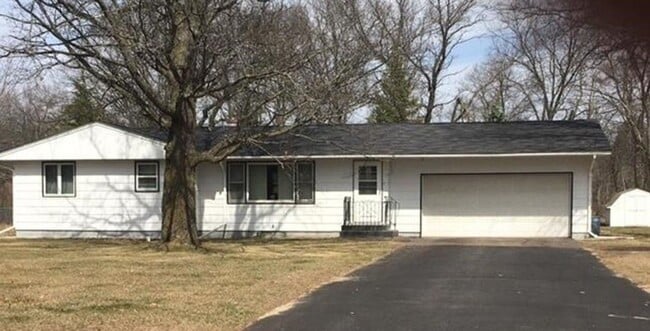 Photo - 3 Bedroom, 1.5 Bath - Single Family home in Baxter