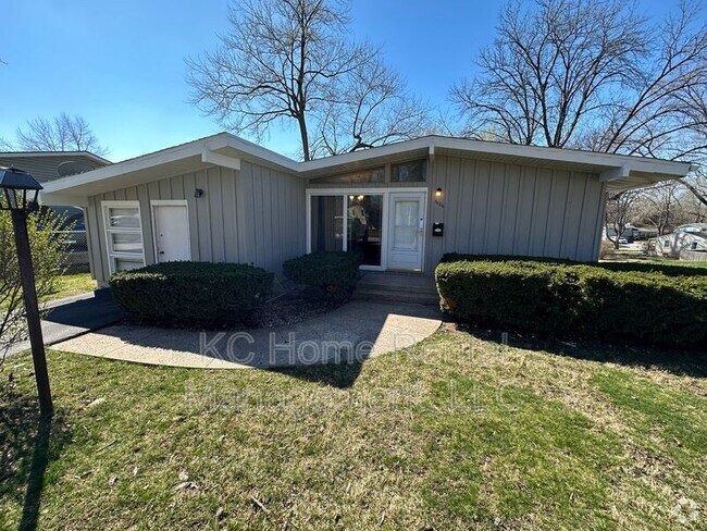 Building Photo - 6006 N Howard Ave Rental