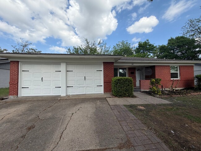 Photo - 302 N Cottonwood Dr