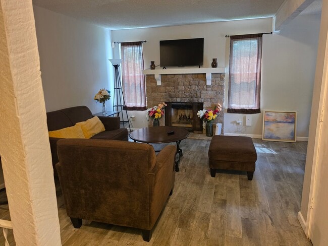 Photo - 2830 Eaton St