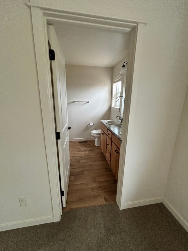 Photo - 105 Centurion St