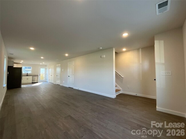 Photo - 130 18th St NW