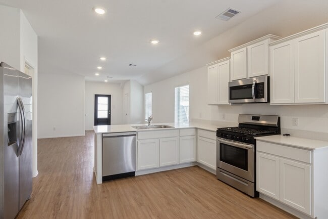1950 Barrett Gables Dr
