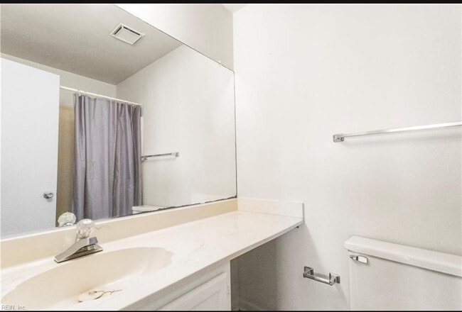 Photo - 900 Monarch Dr