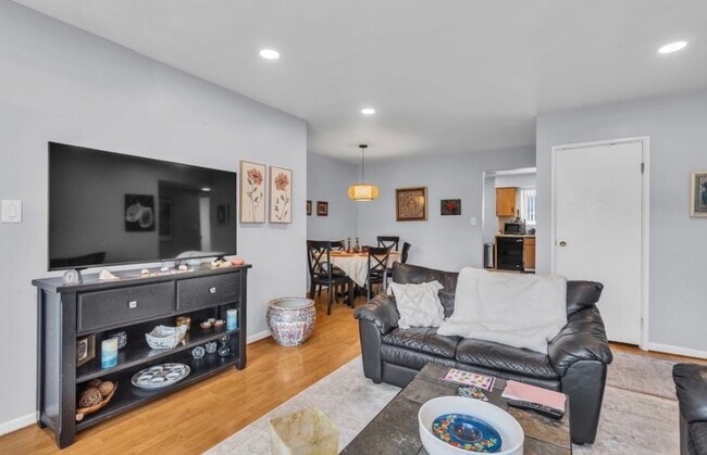 Photo - 9405 Bay Colony Dr Unit 2W