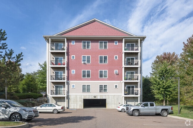 Quarry Hill Apartments