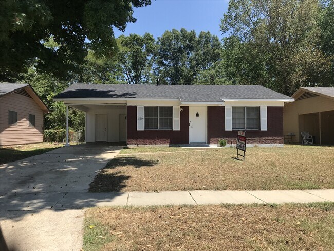 LINWOOD- section 8 approved - LINWOOD- section 8 approved House