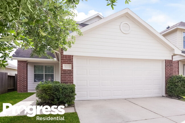 Photo - 14331 Hillard Green Ln Townhome