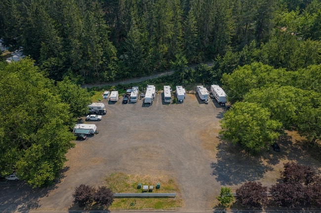 Photo - 85 Canoe Cp Lp