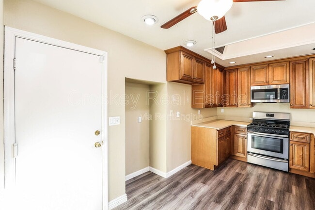 Photo - 2412 Pecan St