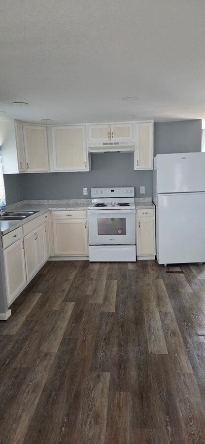 Photo - 901 NE 95th St