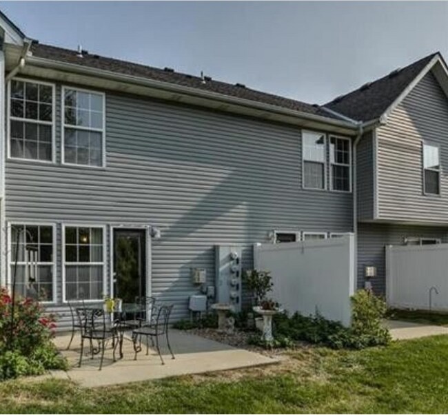 4617 NE 83rd Terrace Townhome Townhome Rental in Kansas City MO