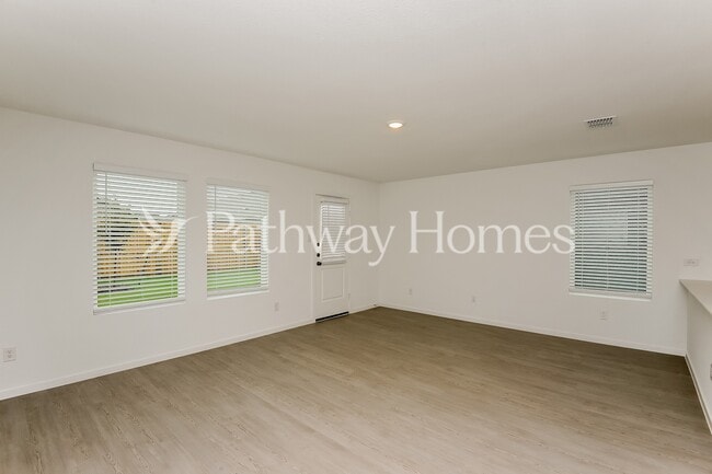 Photo - 10016 Isla Ln