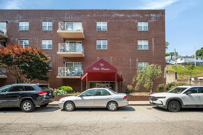 Building Photo - 70 Lime Kiln Rd Unit 2H