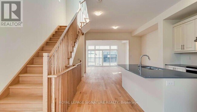 Photo - 120 Sandwell St