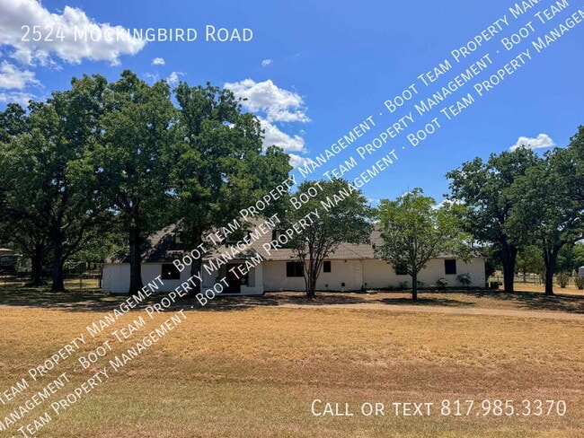 Building Photo - 2524 Mockingbird Rd