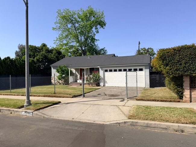 Building Photo - 8543 Wakefield Ave