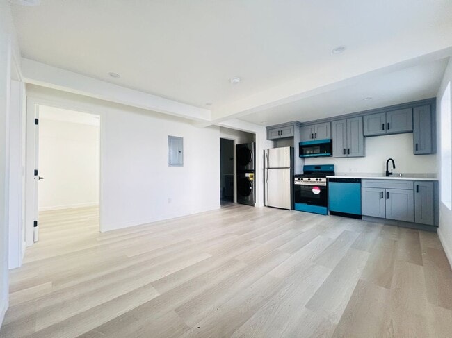 Building Photo - 1817 S Highland Ave Rental