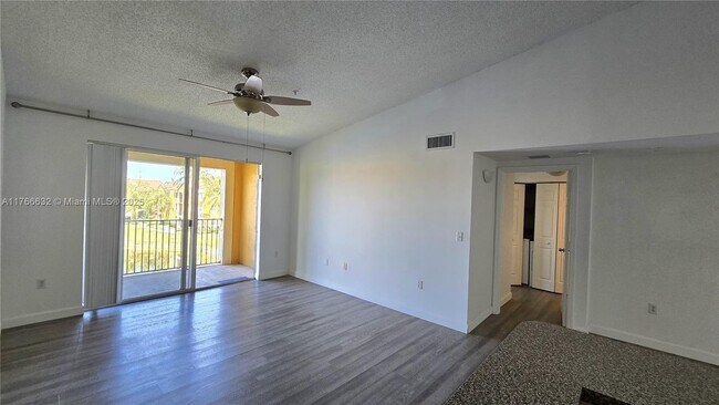 Photo - 2200 E Preserve Way