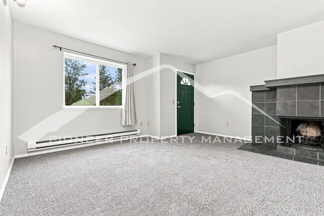 7885 Barbara Ann Dr