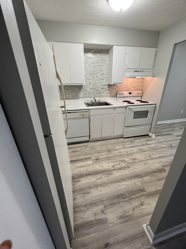 Photo - Hamburg Heights