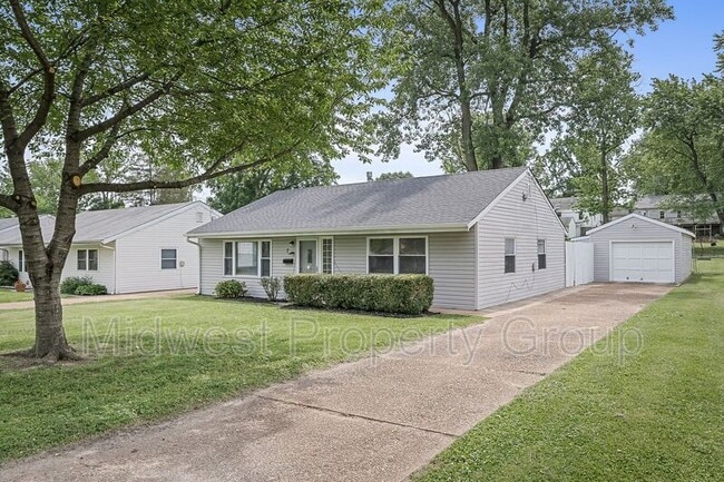 Building Photo - 7 St George Ct