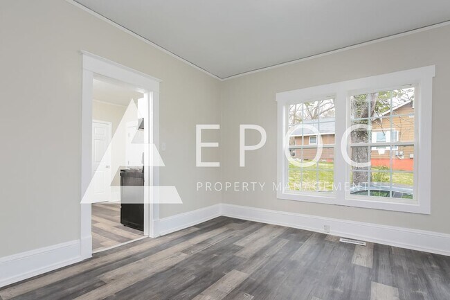 Photo - 638 Wesley Dr