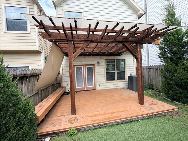 Building Photo - 1007 Kern St