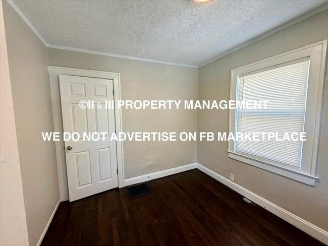 Photo - 3032 Elmwood Ave