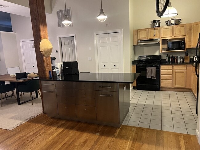 253 Norfolk St Unit 1-4