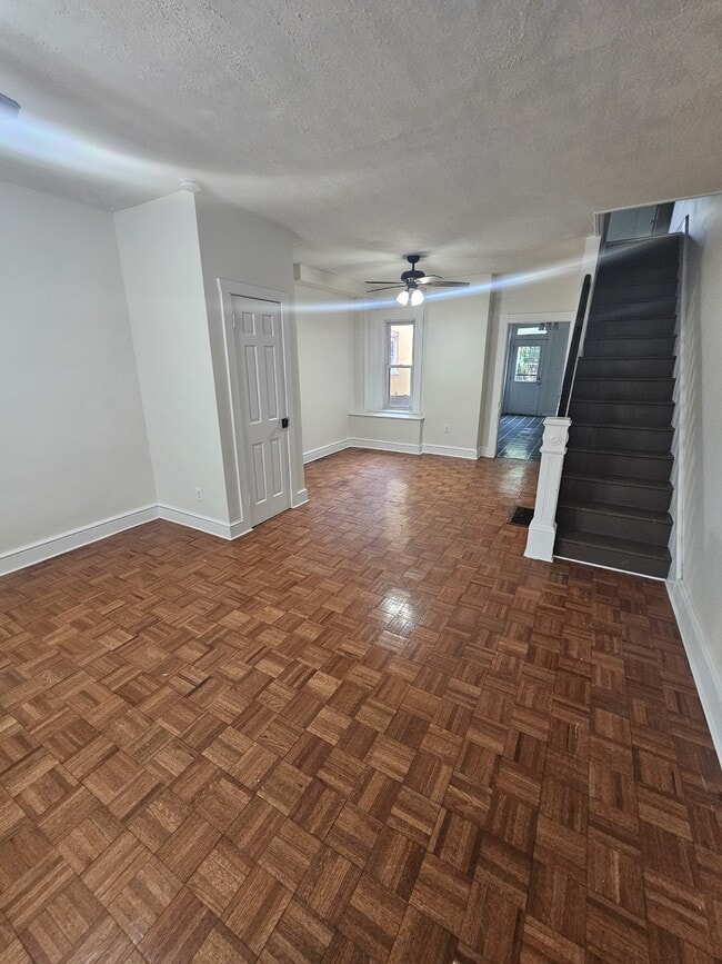 Photo - 619 Rockland St