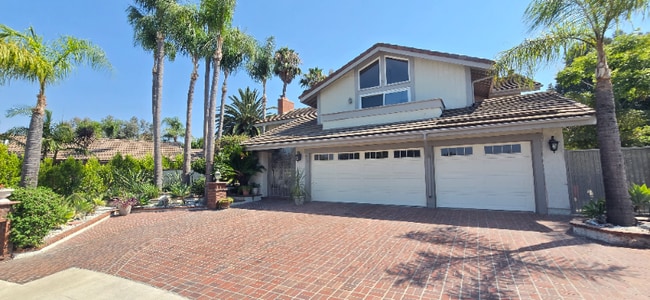Building Photo - 433 S Oak Grove Cir Rental