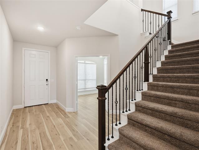 Photo - 201 Sweetwater Dr